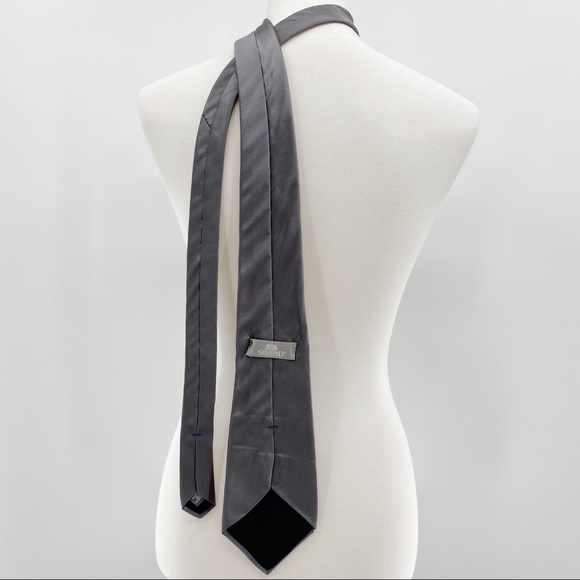 REGIS 100% Silk Tie - Picture 2 of 3